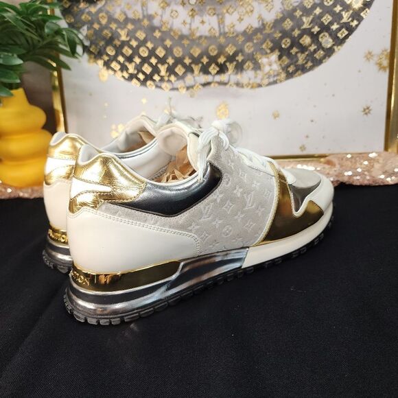 Authentic Louis Vuitton Suede Patent Calfskin Embossed Monogram Run Away Sneake - Picture 8 of 16